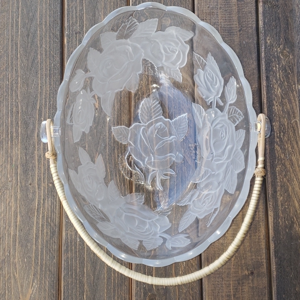 Crystal rose pattern fruit bowl